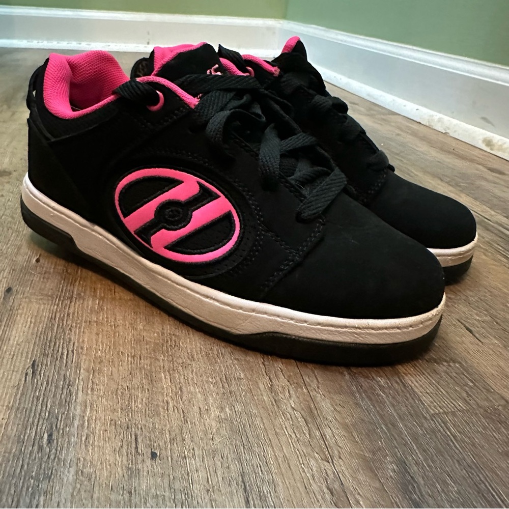 Heelys Black and Pink Kids Shoes
